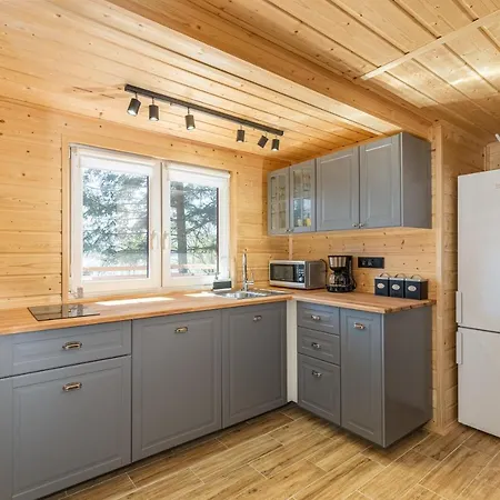 Casa de Férias Domek Rożnów Roznow